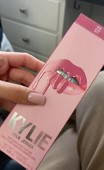 KYLIE JENNER MATTE LIQUID LIPSTICK AND LIP LINER 1.1G KYLIE 808