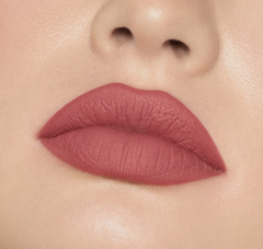 KYLIE MATTE LIQUID LIPSTICK & LIP LINER 1.1G 500 KRISTEN MATTE