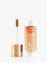 CHARLOTTE LILBURY HOLLYWOOD FLAWLESS FILTER FOR SUPERSTAR YOUTH GLOW 30ML 45 MEDIUM