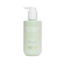 VICTORIA SECRET FRESH FIG SAGE HYDRATING BODY LOTION 296ML
