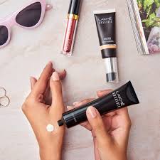 LAKME UNREAL BLURFECT PRIMER 30G