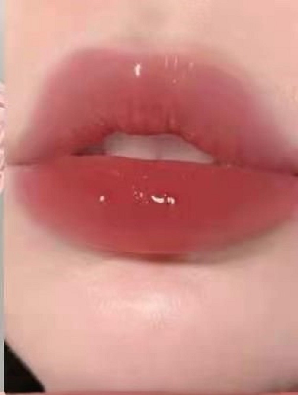Sedell Paris Moisturizing and Nourishing Water Gloss Lip Glaze 3.3g-#01
