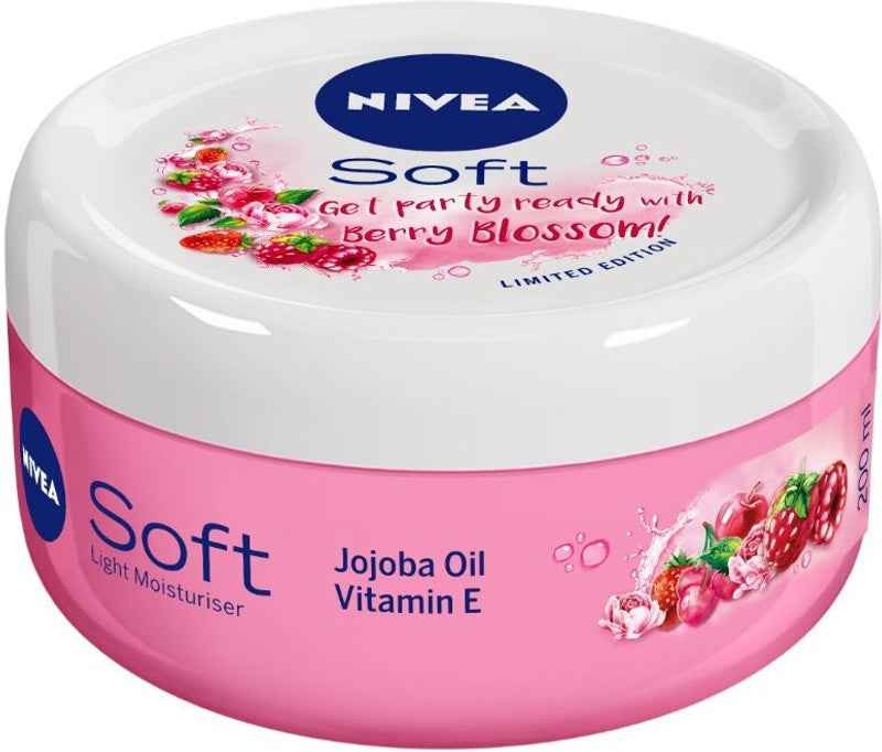 Nivea Soft Berry Blossom Light Moisturiser (200ml)