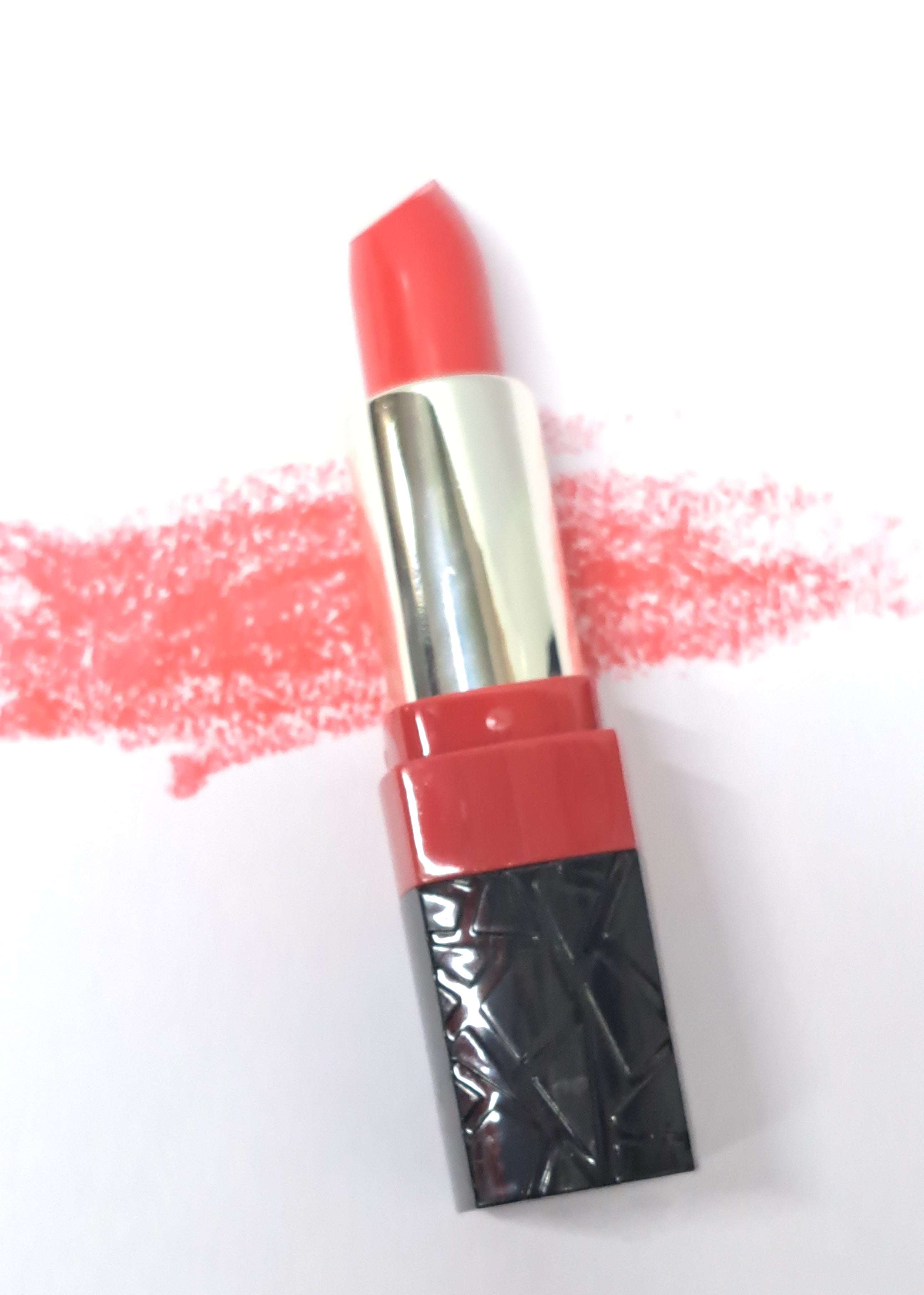 Sedell Paris Nutrishine rouge flamboyant Long Lasting Matte Cream Lipstick 3.8g