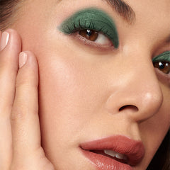 LAKMÉ ABSOLUTE EXPLORE EYE SHADOW STICK - AQUAMARINE - 1.4G