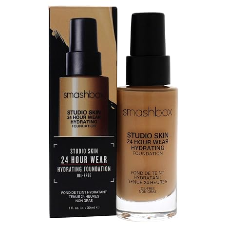 Smashbox Studio Skin Hydrating Foundation in the shade 2.3 (Light-Medium with Warm Undertone)