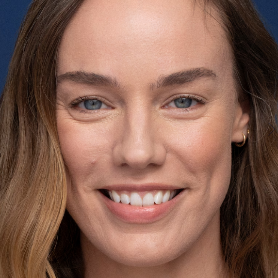 Estee Lauder / Double Wear Stay-in-place Makeup 2c1 Pure Beige 1.0 oz