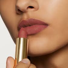 Gucci Rouge a Levres Matte Lipstick 217 Valeria Rose