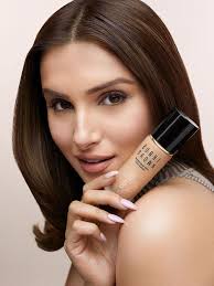 BOBBI BROWN Weightless Skin Foundation Spf 15