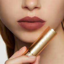 Gucci Rouge a Levres Matte Lipstick 217 Valeria Rose