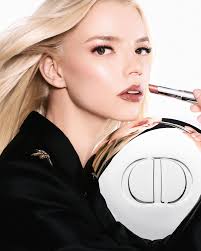 DIOR ADDICT ROUGE SHINE LIPSTICK 3.2 521 DIORELITA