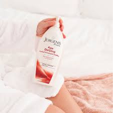 JERGENS AGE DEFYING WITH VITAMIN A,E & C BODY LOTION 600ML
