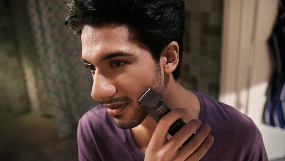 PHILIPS BT1230/18 TRIMMER FOR BEARD - SELF SHARPENING BLADES